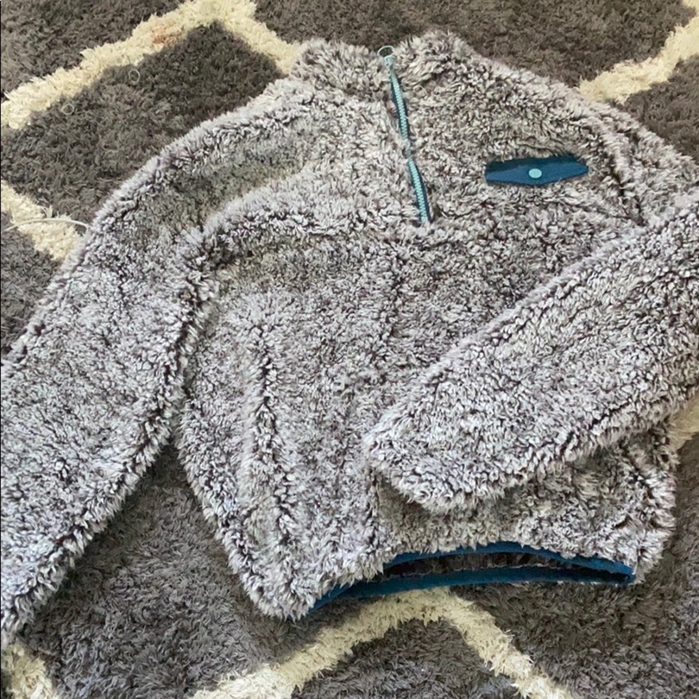 AEROPOSTALE fuzzy half zip!